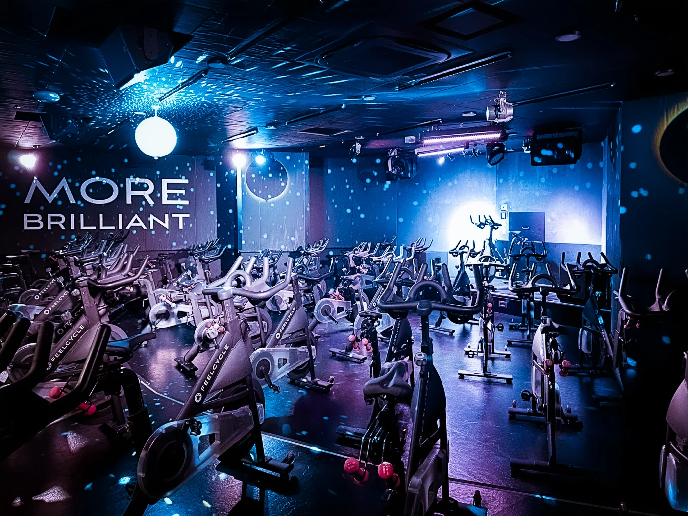 FEELCYCLE 広島 スタジオ写真