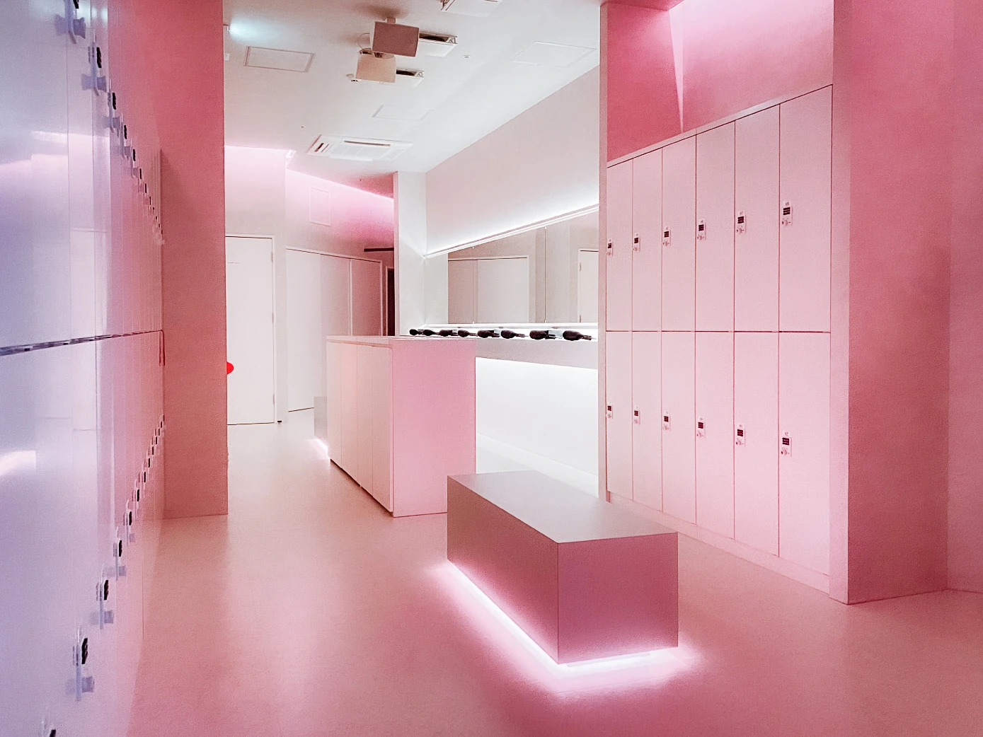 FEELCYCLE 京都河原町 スタジオ写真