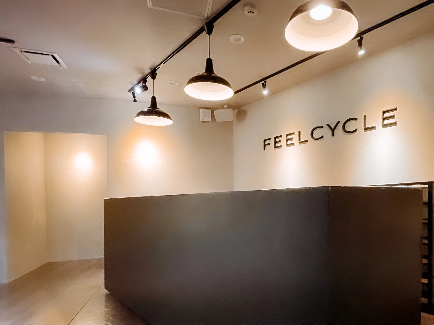 FEELCYCLE 渋谷 スタジオ写真