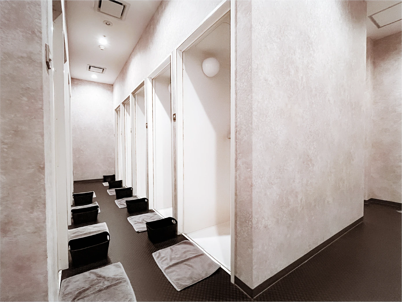 FEELCYCLE 心斎橋 スタジオ写真