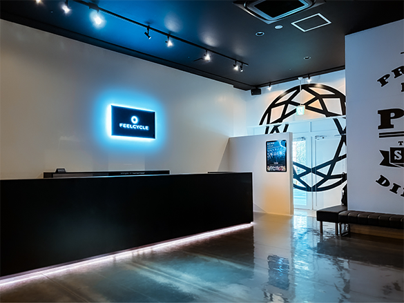 FEELCYCLE 多摩センター スタジオ写真