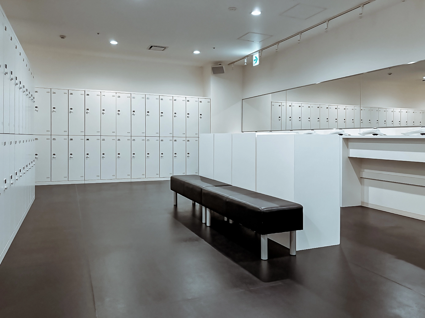 FEELCYCLE 多摩センター スタジオ写真